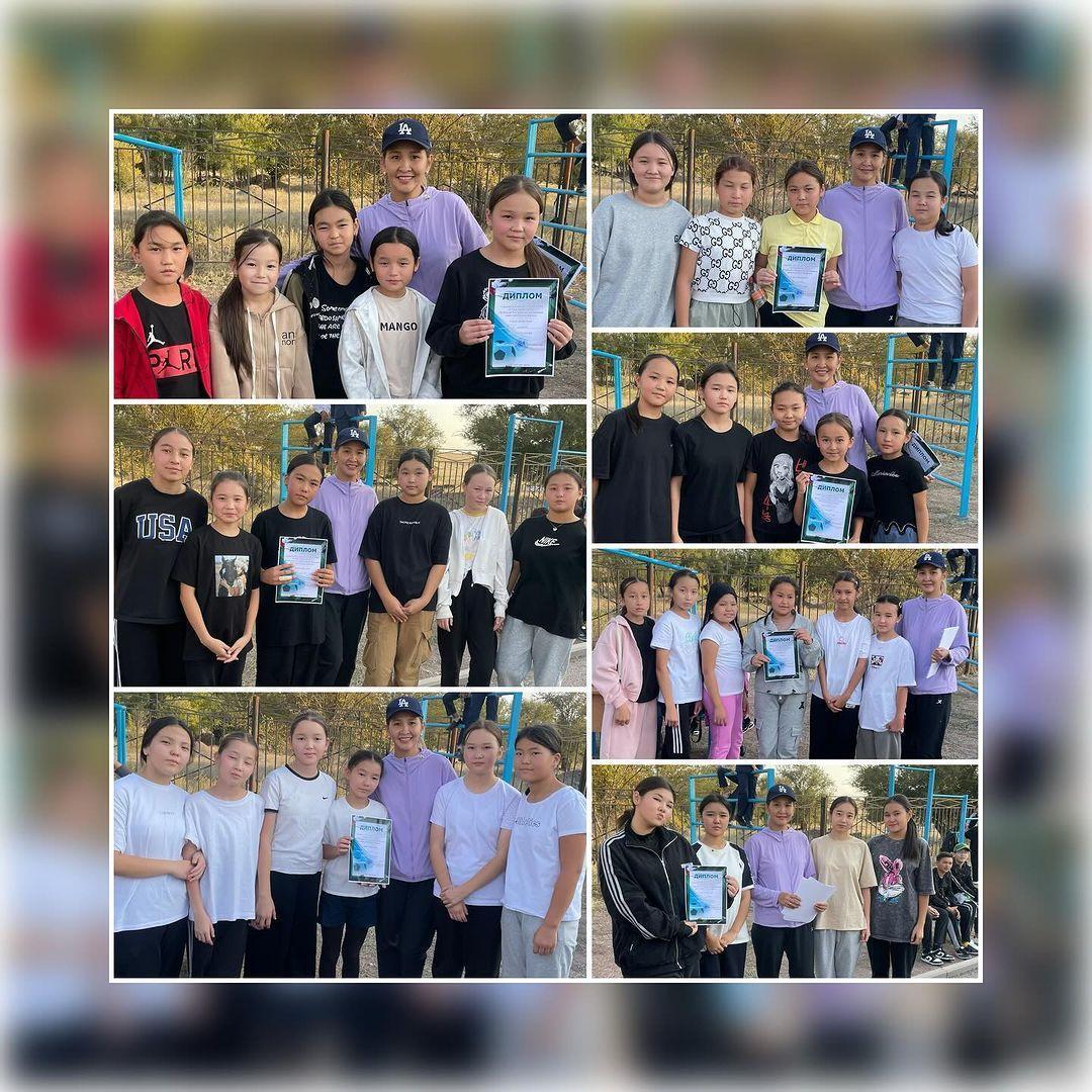 Мектеп лигасыаясында "Футбол" ойынынан қыздар арасында жарыс өткізілді.