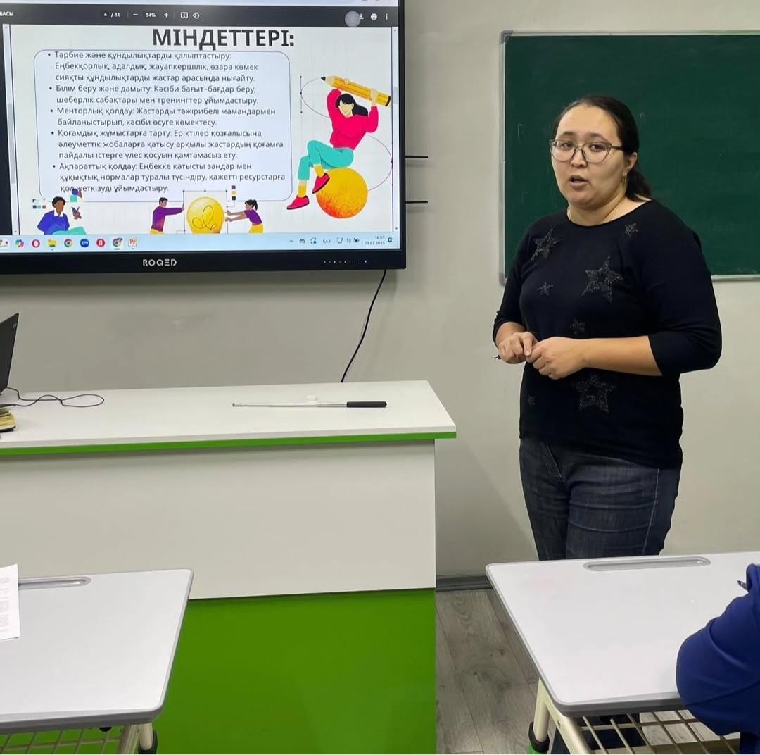 Директор жанындағы кеңесте "Біртұтас тәрбие бағдарламасы" аясында жүзеге асырылып жатқан "Еңбегі адал жас өрең" жобасының I жарты жылдық есебі